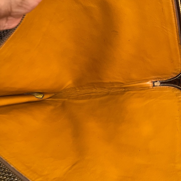 Authentic LV Vintage document Holder - Picture 8 of 16